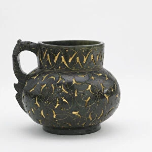 Jug (nephrite inlaid with gold)