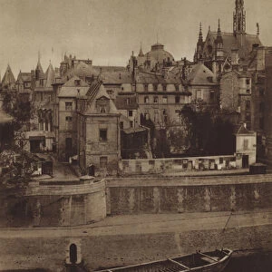 Le Palais de Justice, vu du quai des Orfevres en 1862 (b / w photo)