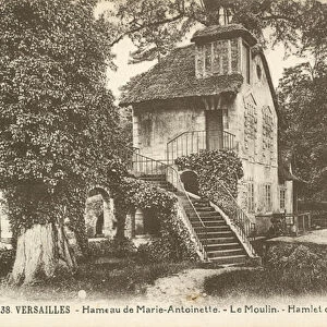 The Mill, Hameau de la Reine, Versailles (b / w photo)