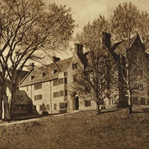 Princeton University: 1903 Dormitory (b / w photo)
