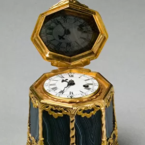 Snuff Box with Watch Movement (Bonbonniere), c. 1750 (gold-mounted agate, enamel dial