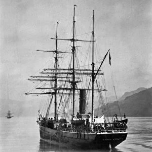 The Terra Nova sailed by Scott, in Antarctic waters, 1910 (photo)