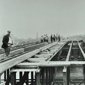 Vauxhall Bridge: demolition, 1898 (b / w photo)