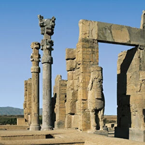 View of the Gate of Nations, realised under the regne of Xerxes I (485-465 BC), the son of Darius I. Empire rouenid, Persepolis, Iran