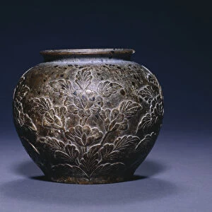 Jar Floral Decoration 700-750 China Tang dynasty