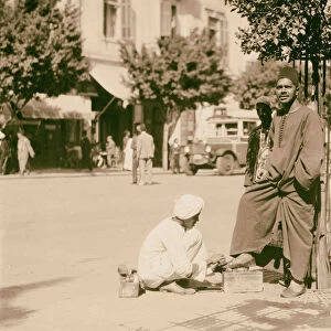 Shoe-black Cairo 1900 Egypt