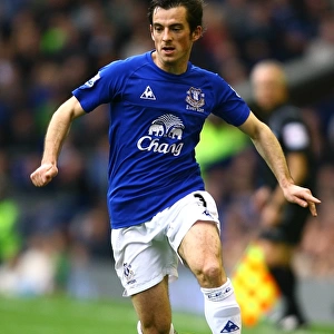 Current Players & Staff Cushion Collection: Leighton Baines