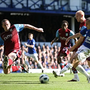 Premier League Premium Framed Print Collection: 04 April 2011 Everton v Aston Villa