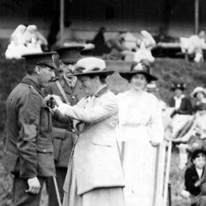 Lady Mayoress and Mistress Cutler presenting medals, 3rd Northern General Base Hospital, Broomhall, World War I