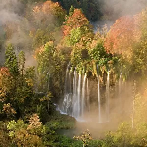 Veliki Prstavci waterfalls close to Gradinsko lake at dawn, Upper Lakes, Plitvice Lakes NP, Croatia, October 2008. WWE BOOK. WWE OUTDOOR EXHIBITION *PRESS IMAGE