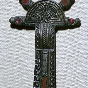 Anglo-Saxon radiate-headed brooch, 5th century