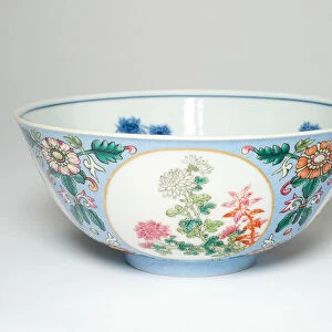 Bowl with Peonies and Chrysanthemums, Qing dynasty (1644-1911)