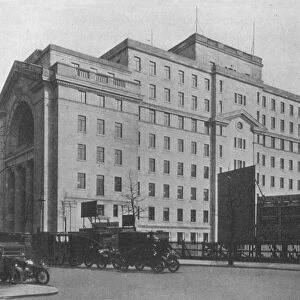 Centre Block of Bush House, London, from Aldwych, 1924
