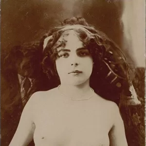 Fernande Barrey, 1910