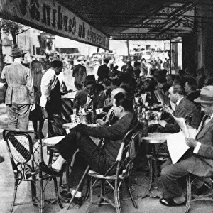 People at a pavement cafe, Paris, 1931. Artist: Ernest Flammarion