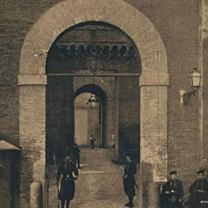 Roma - Entrance to the Vatican Palace, 1910