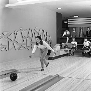 Silver Blades bowling alley, Sheffield, South Yorkshire, 1965. Artist: Michael Walters