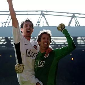 Gary Neville and Edwin Van der Sar celebrate John O'Shea's late winner for Man Utd 2007