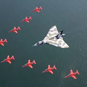 Red Arrows Farewell to Vulcan