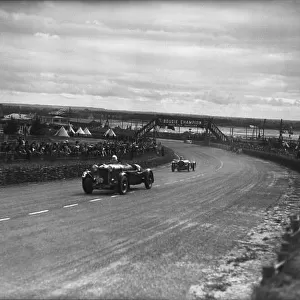 1937 Le Mans 24 hours. Le Mans, France. 19th - 20th June 1937. Johnny Hindmarsh / Charles Brackenbury (Lagonda LG 45), retired, leads Laury Schell / Rene Carriere (Delahaye 135CS), retired, action. World Copyright: LAT Photographic