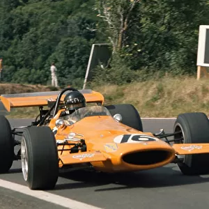 1970 French Grand Prix. Clermont-Ferrand, France. 3-5 July 1970. Andrea de Adamich (McLaren M7D Alfa Romeo). Ref-70 FRA 08. World Copyright - LAT Photographic