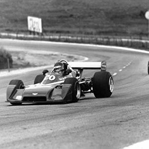 1977 SAMRaC Formula Atlantic Series: Gilles Villeneuve, Chevron B39, retired, leads Rupert Keegan, March 77B, 6th position, action
