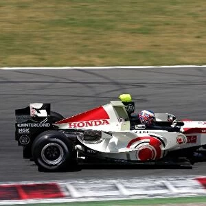 Formula One Testing: Jenson Button Honda RA106