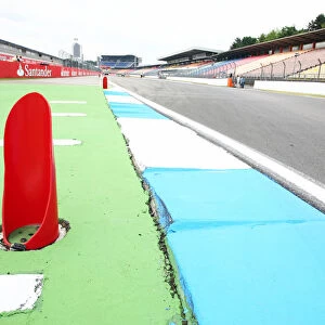 Formula One World Championship: Circuit bollards