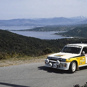 Tour de Corse / Rallye de France. 5-7 May 1983: Jean Ragnotti / Jean-Marc Andrie, Renault 5 turbo, accident, action