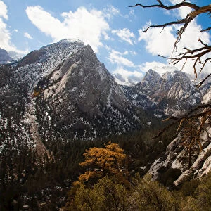 Mount Whitney and the Sierra Nevada mountains, Lone Pine, California, USA