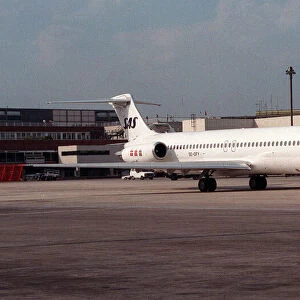 Aircraft McDonnell Douglas MD82 August 1988 of SAS Scandinavian Airline Services