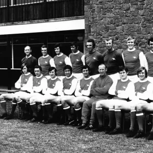 Arsenal football team group picture 1970