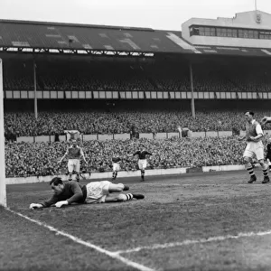 Arsenal v Chelsea F. A Cup Semi-Final 1952 7 / 4 / 1952 c1758 / 2