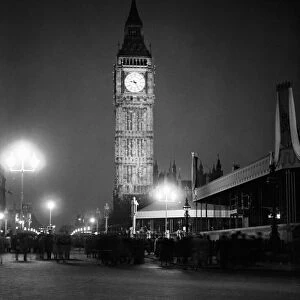 Big Ben and late night revellers following the coronation og King George VI 12th May 1937