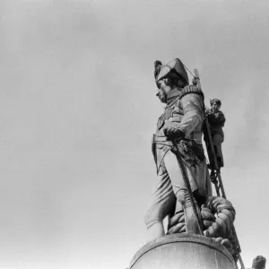 Blue Peters John Noakes, climbs to the top of Nelsons Column