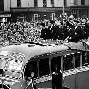 Bolton Wanderers team return home on coach May 1953 after losing to