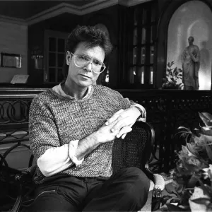 Cliff Richard sitting in a church - 29th July 1987