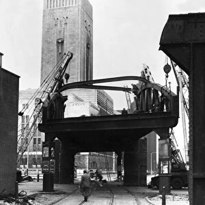 The dismantling of the final section of the Liverpool Overhead Railway looking north