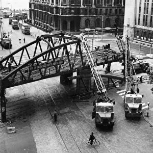 The dismantling of the final section of the Liverpool Overhead Railway on James Street