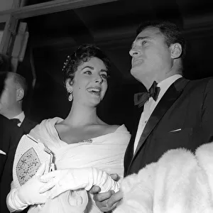 Elizabeth Taylor May 1957 and Mike Todd (R