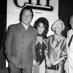 Elizabeth Taylor Oct 1970 and Richard Burton attend the Film City Festival at the Round