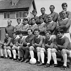 Everton football team and manager Harry Catterick. Circa July 1967