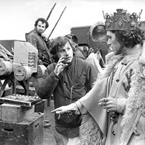 Film director Roman Polanski talks with actor Jon Finch who plays MacBeth in 1979