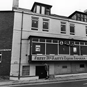 Filthy McNastys Liquor Emporium, Whitely Bay. 10th October 1982