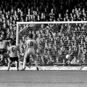 Football Division 1. Aston Villa 3 v. Tottenham Hotspur 0. October 1980 LF04-43-016