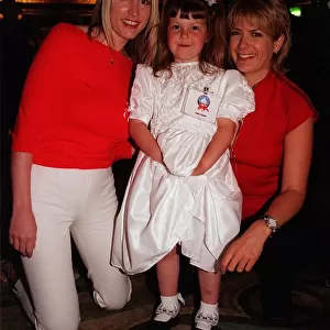 Heather Mills, Emily Casey and Penny Smith May 1999 at the Mirror Pride of Britain