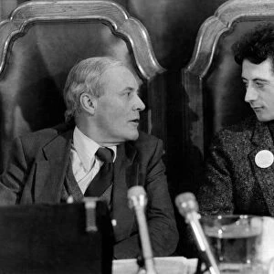 Left-wingers Tony Benn and Peter Tatchell at a London meeting. December 1981 P003789