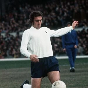 Martin Chivers 1973 Arsenal v Tottenham Hotspur football Spurs