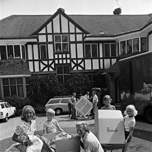 Michael Heseltine and family move in to a new house in Oxfordshire. 14th August 1973
