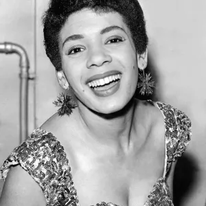 Shirley Bassey Print 16/12/55 Shirley Bassey Print 16/12/55